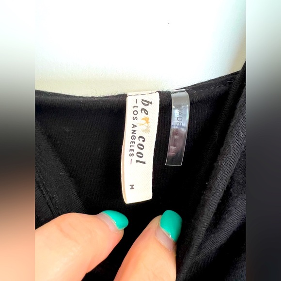 Black crop top - Picture 2 of 5